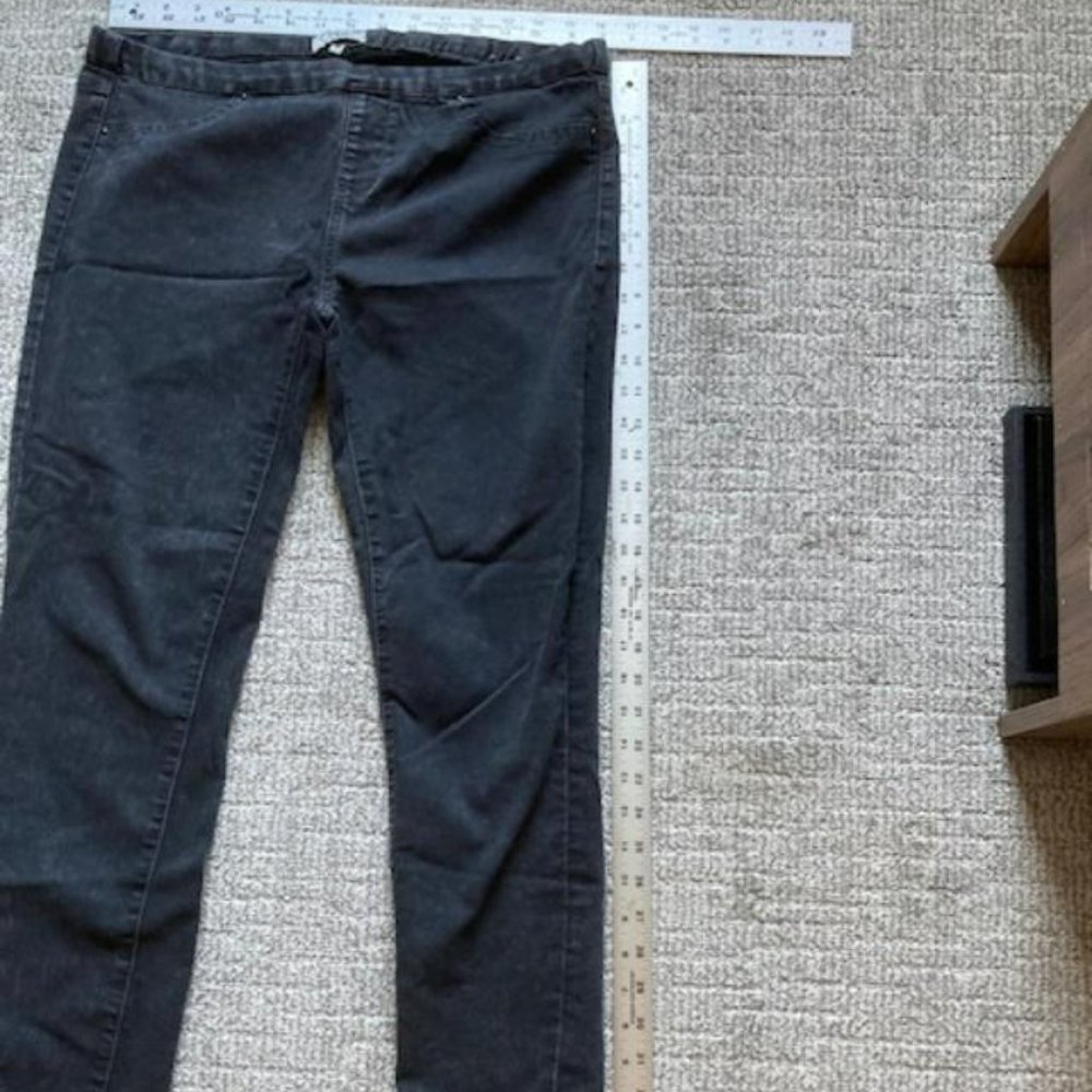 YMI stretchy jeans size 13